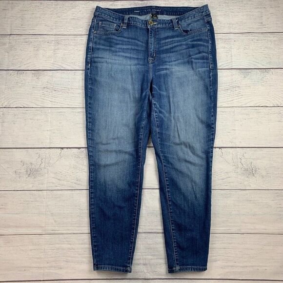 Lane Bryant Jeans sz 20 R Skinny Medium Wash Inseam 29" Stretch - Picture 1 of 11